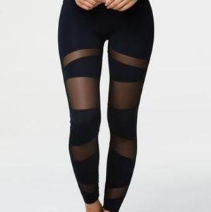 Onzie Black Bandage Leggings